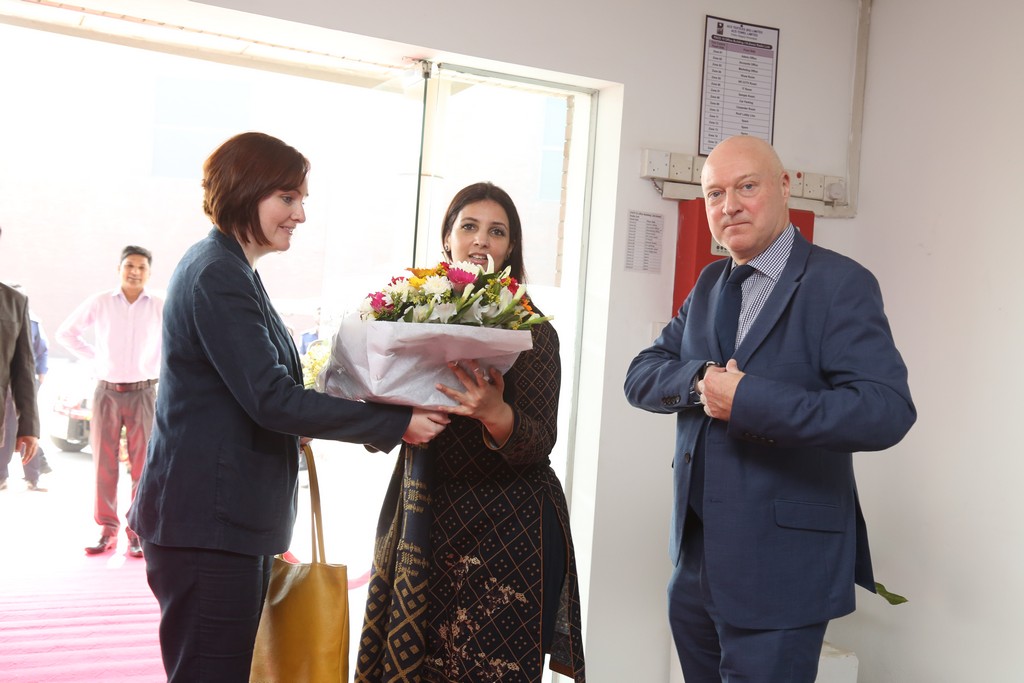 The British High Commissioner (26)